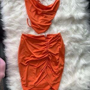 Outfit orange